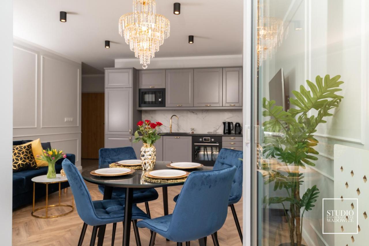 Exclusive Gold Apartment Krasków Exterior foto